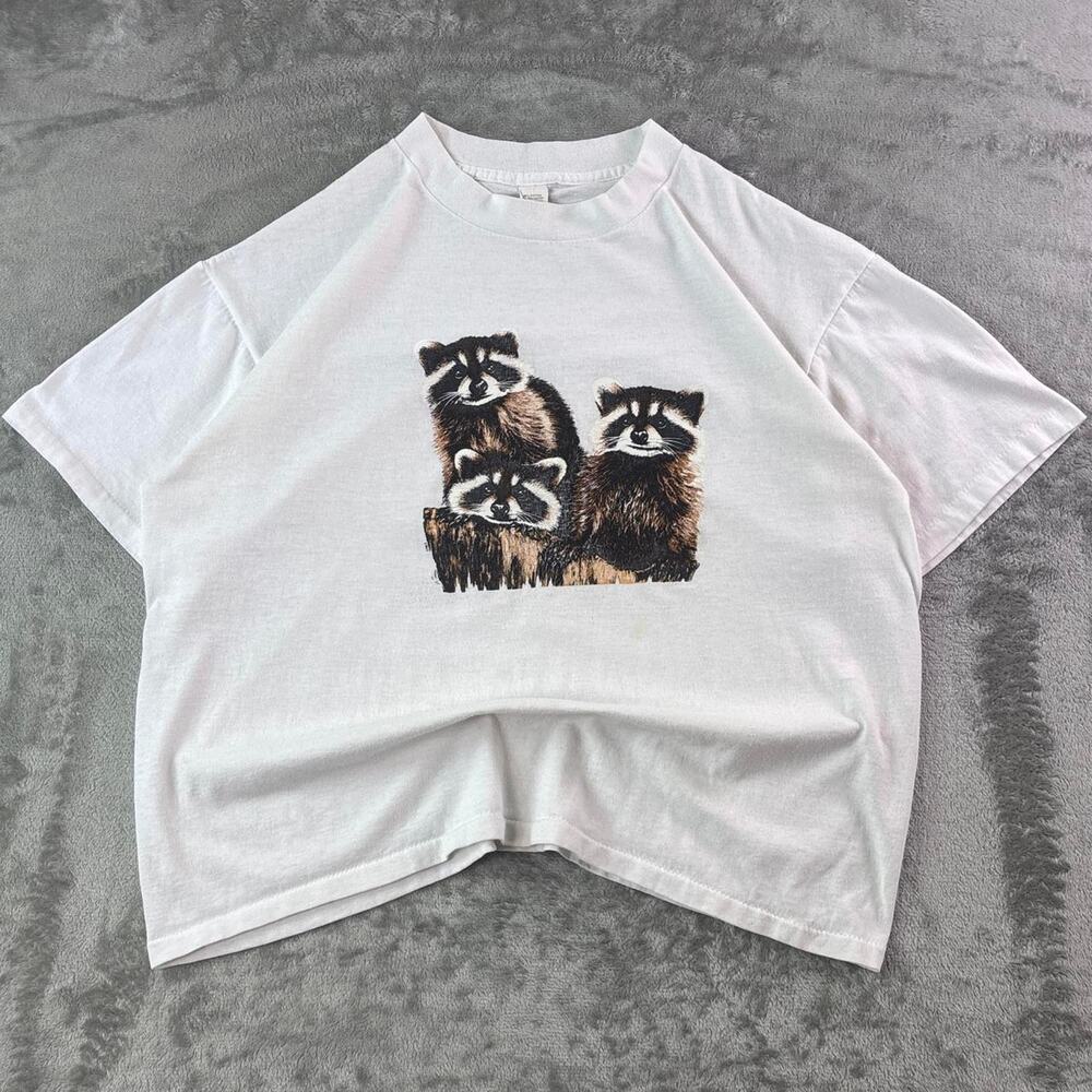 Vintage 90s Raccoon Graphic T-Shirt Women’s Large White Made USA Animal Tee